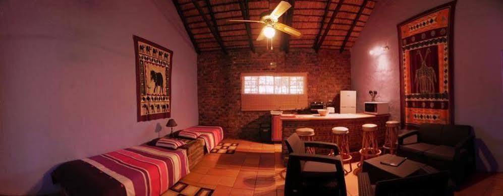 Kwambali Riverside Lodge Гейзівью Екстер'єр фото
